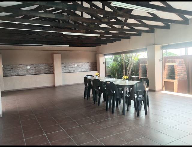 5 BEDROOM HOUSE FOR SALE IN BLUFF